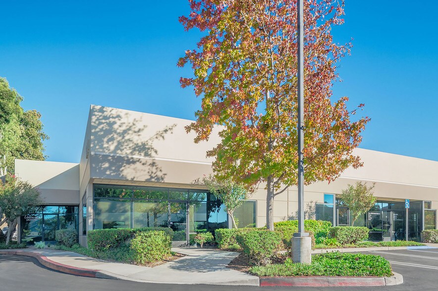 More Photos Of 940 Calle Amanecer, San Clemente Light Distribution For Lease