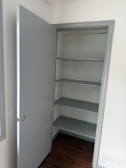 More Photos Of 2719 Huff Dr, Lawrenceville Office For Lease