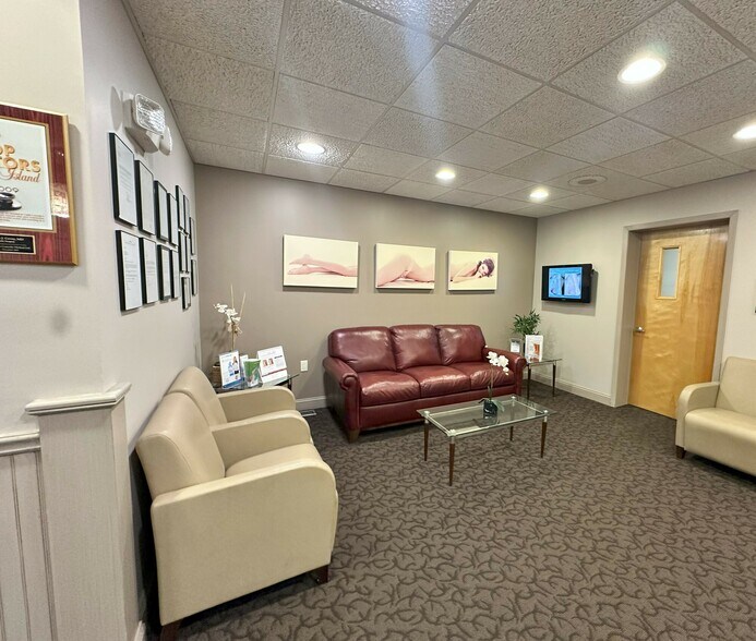 More Photos Of 445 Main St, Center Moriches Medical For Sale