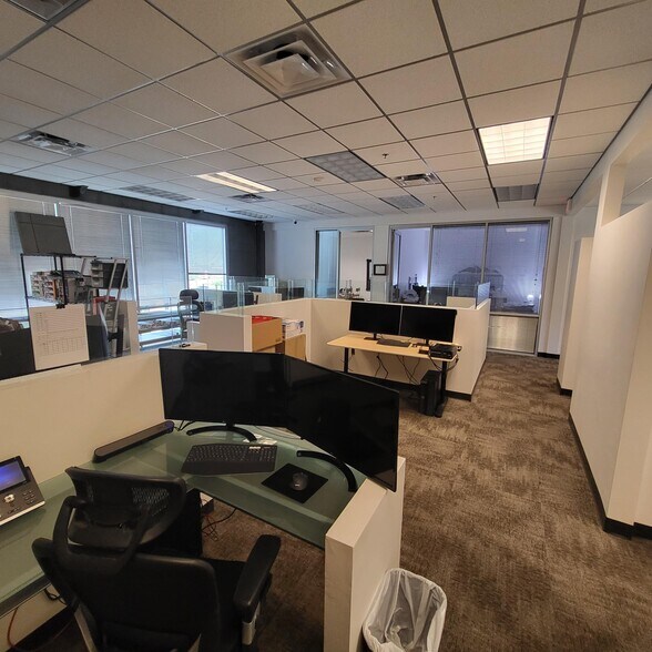 More Photos Of 1095 W Rio Salado Pky, Tempe Loft Creative Space For Lease