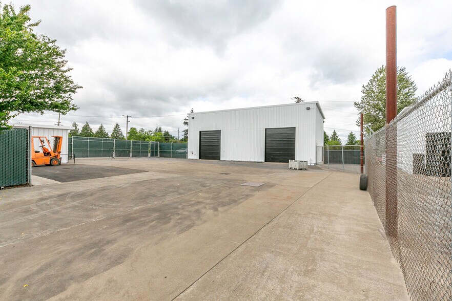 More Photos Of , Salem Unknown For Sale