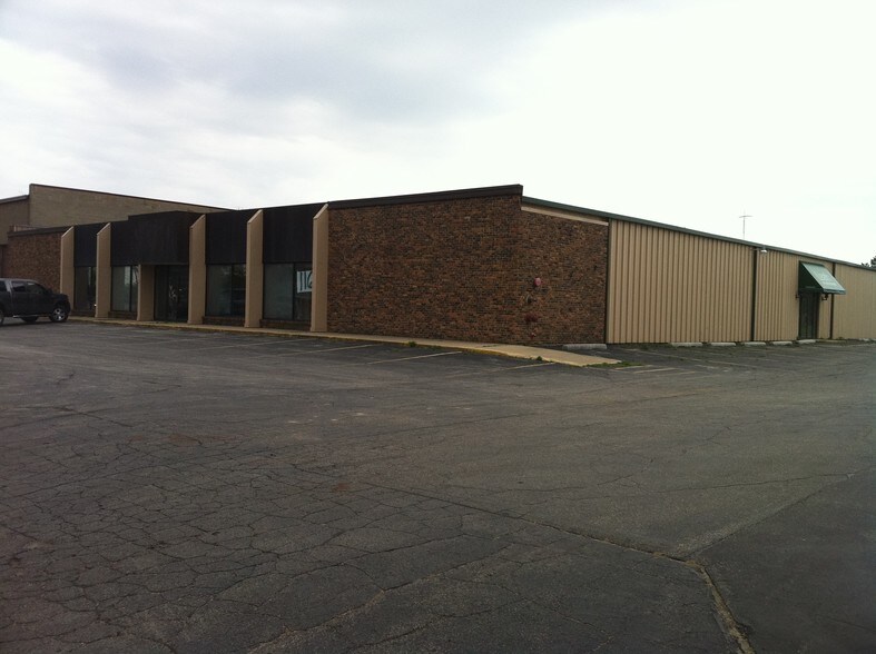 More Photos Of 1160 E Napier Ave, Benton Harbor Freestanding For Lease