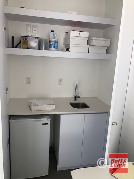 More Photos Of 2190 S Delaware St, Denver Office For Lease