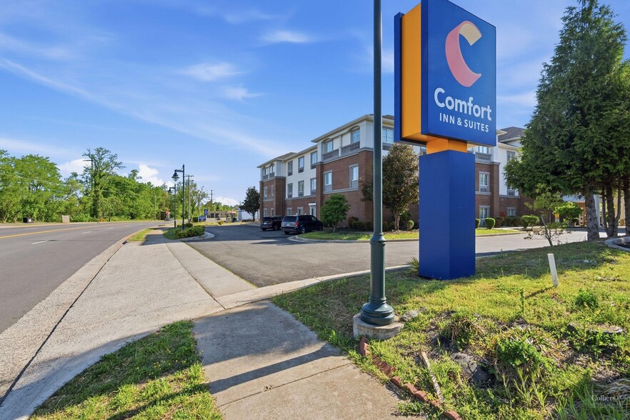 More Photos Of 334 Caroline St, Orange Hotel For Sale