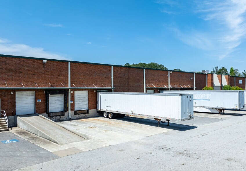 Primary Photo Of 7035 Lagrange Blvd SW, Atlanta Warehouse For Lease