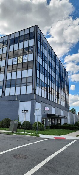 More Photos Of 185 Central Ave, East Orange Medical For Lease