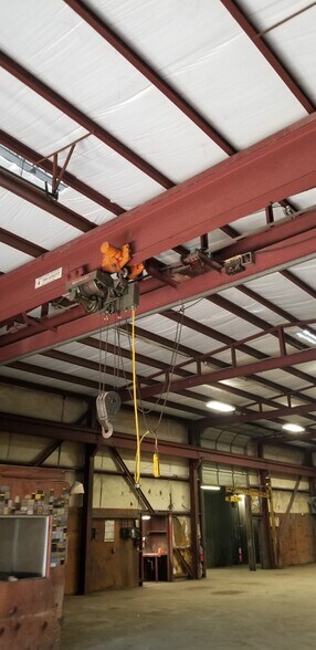 More Photos Of 6417 McGrew St, Houston Manufacturing For Lease