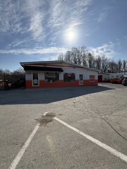 Primary Photo Of , Upper Marlboro General Retail For Sale
