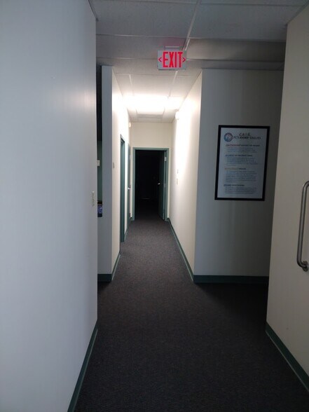 More Photos Of 1417 S Belcher Rd, Clearwater Office For Sale