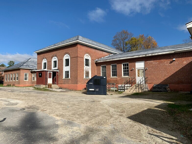 More Photos Of 218 Jones Dr, Brandon Industrial For Sale