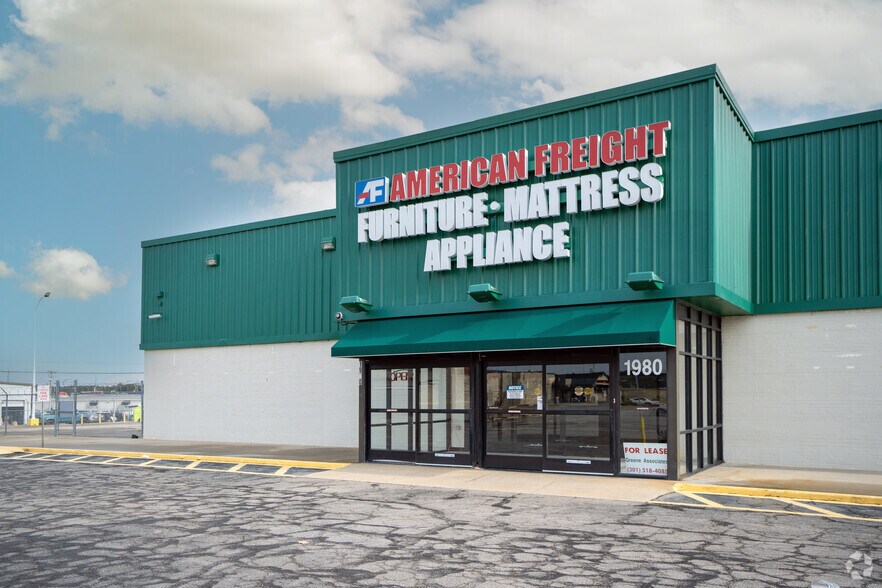 More Photos Of 1900-1974 Stone Rose Dr, Rocky Mount General Retail For Sale