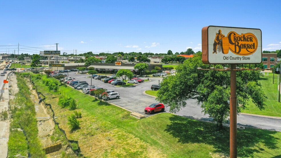 More Photos Of 5304 N Galloway Ave, Mesquite Restaurant For Sale