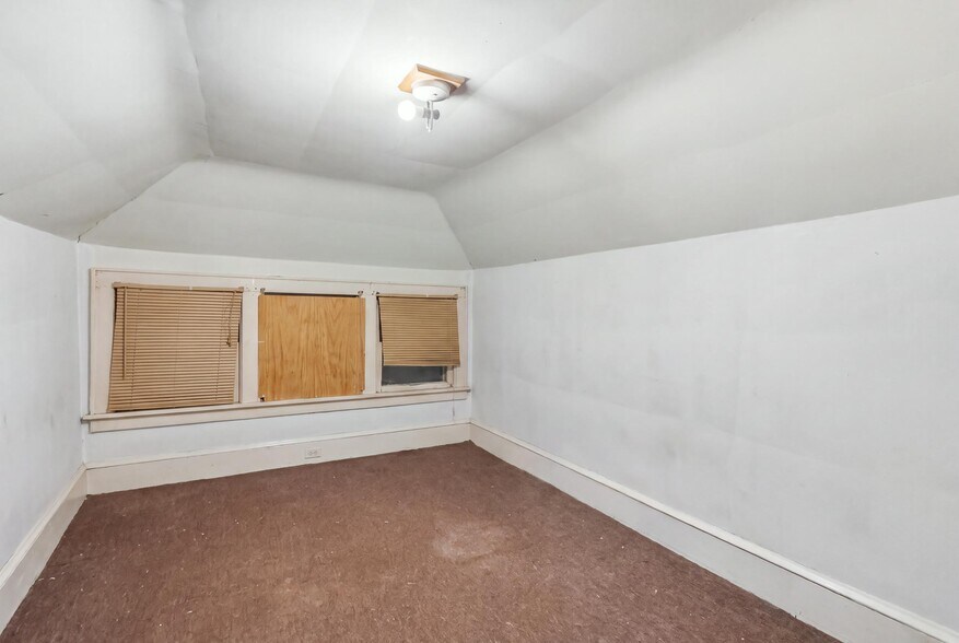 More Photos Of 225 Owego Turnpike, Waymart Specialty For Sale