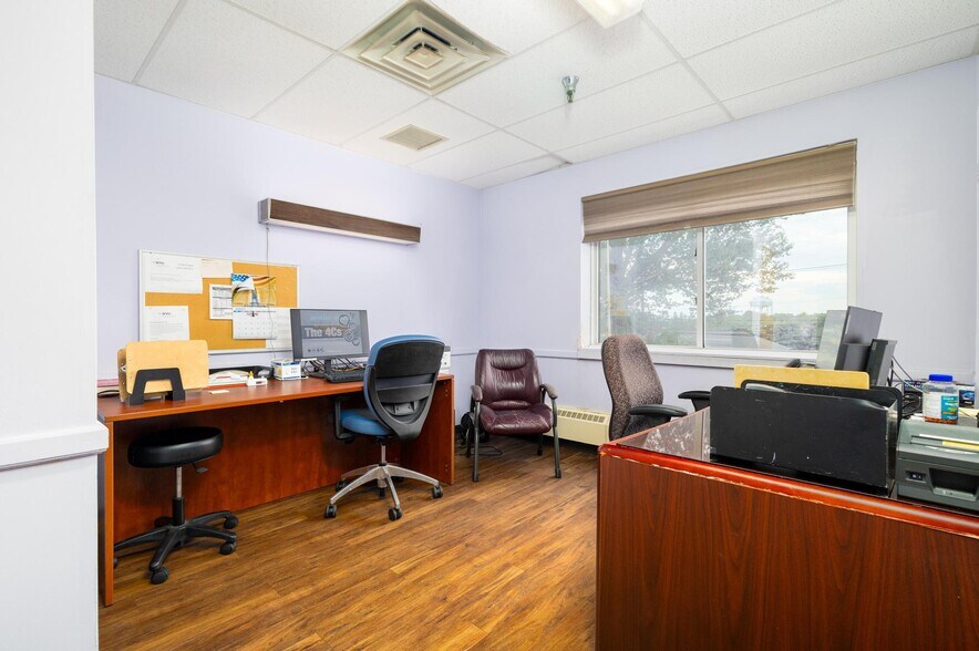 More Photos Of 3045 Pennsylvania Ave, Weirton Medical For Lease