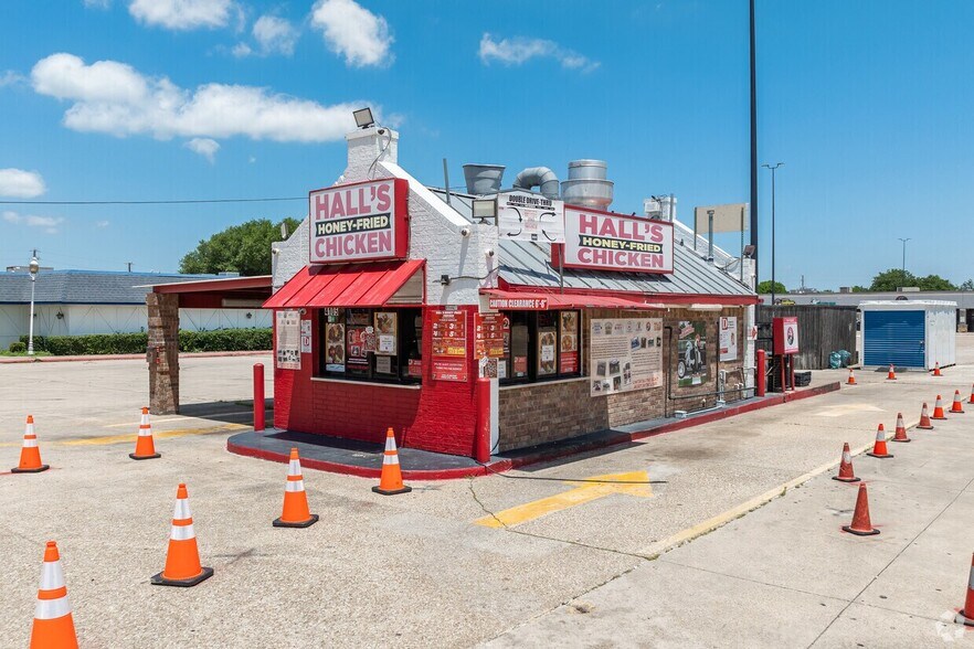 More Photos Of , Dallas General Retail For Sale