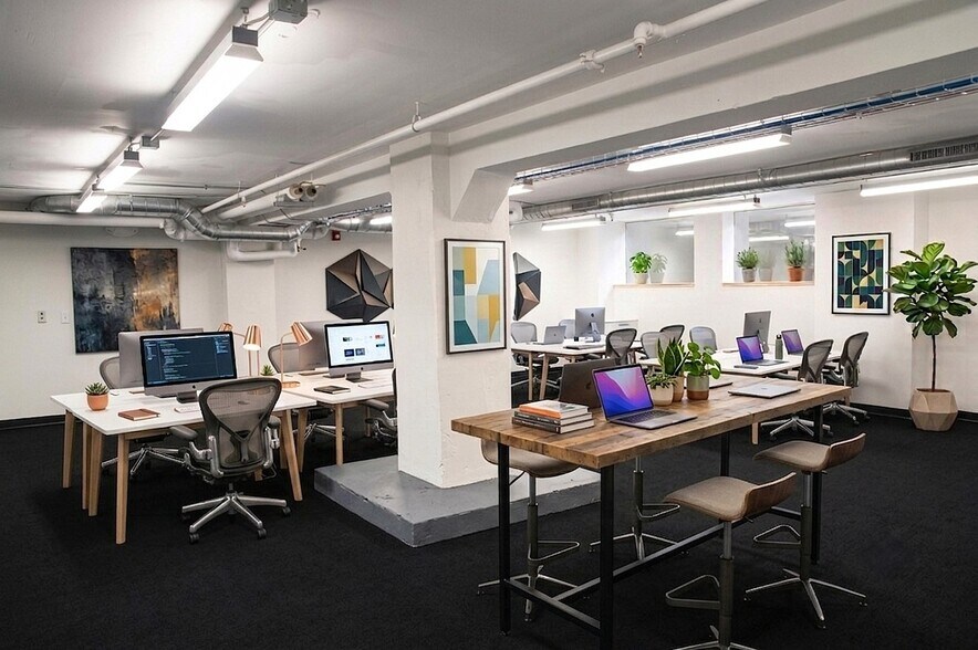 More Photos Of 620 S Elm St, Greensboro Office For Lease