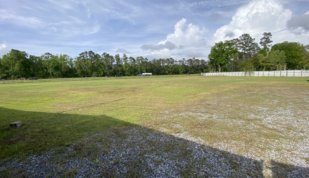 More Photos Of 21523 S I 12 Service Rd, Ponchatoula Land For Sale