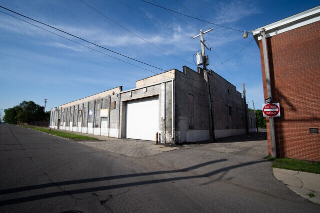 More Photos Of 232 Ferdinand St, Detroit Truck Terminal For Sale