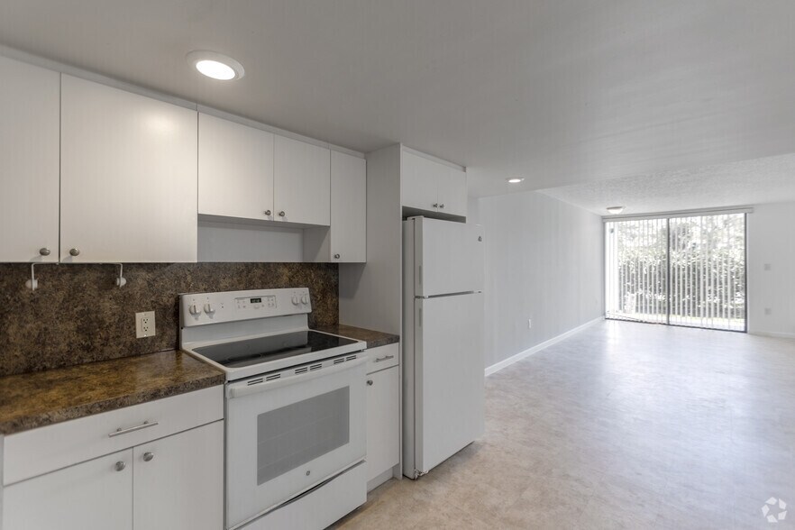 More Photos Of 750-770 NE 195th St, Miami Apartments For Sale