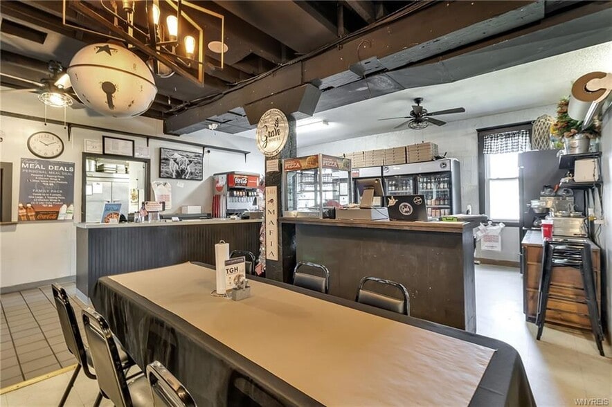 More Photos Of 1693 Quaker Rd, Barker Restaurant For Sale