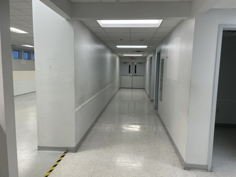 More Photos Of 812 Buffalo St, Johnson City Office For Lease