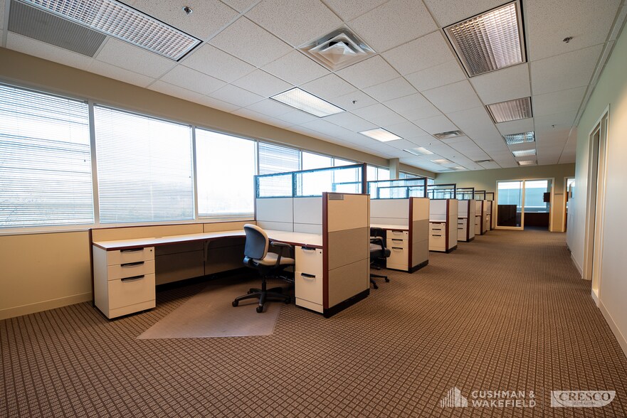 More Photos Of 10500 Antenucci Blvd, Garfield Heights Office For Lease