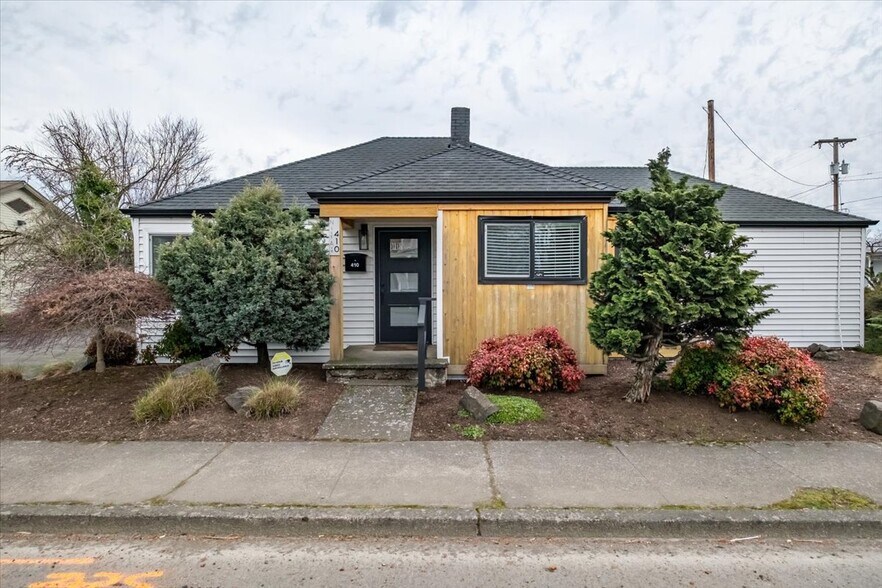 More Photos Of 410 N 1st Ave, Stayton Office For Sale