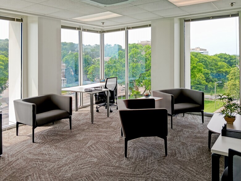 More Photos Of 3200 West End Ave, Nashville Coworking Space