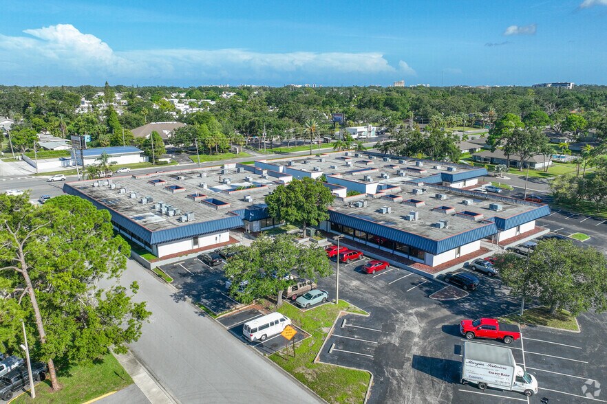 More Photos Of 1301 Seminole Blvd, Largo Medical For Lease