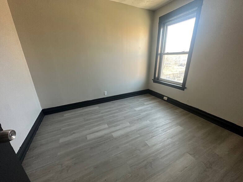 More Photos Of 6100 S Green St, Chicago Apartments For Sale