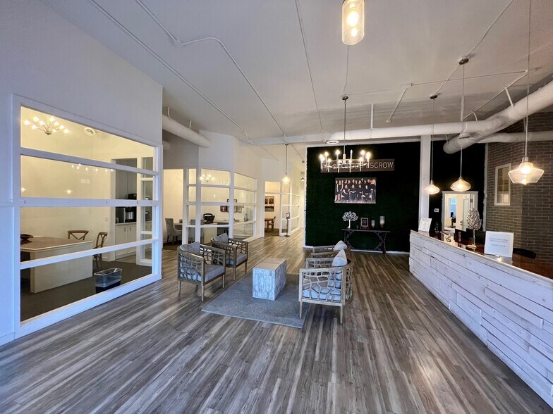 Primary Photo Of 8675-8697 La Mesa Blvd, La Mesa Unknown For Lease