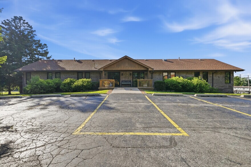 More Photos Of 8265 S Archer Ave, Willow Springs Medical For Sale
