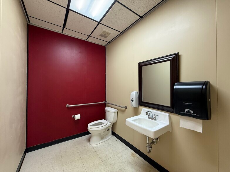 More Photos Of 2626 Winne Ave, Helena Skilled Nursing Facility For Lease