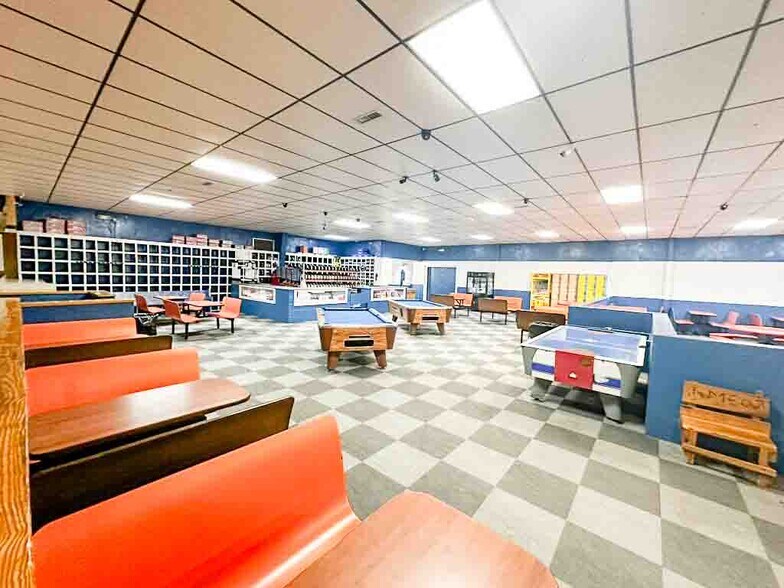 More Photos Of 6040 Telecom Dr, Milan Specialty For Sale