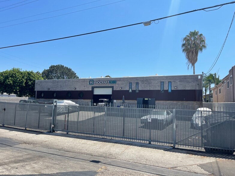 More Photos Of 1366 Hornblend St, San Diego Flex For Lease