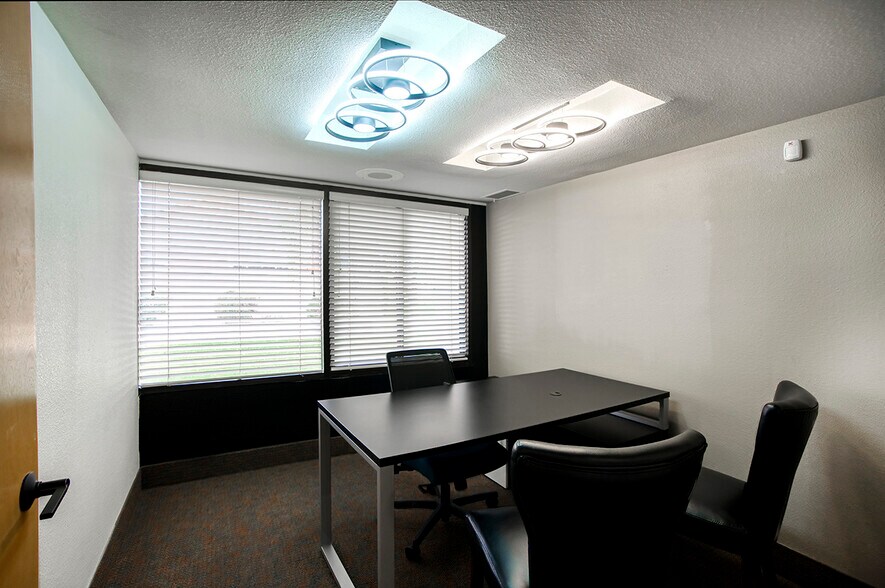 More Photos Of 606 N Stapley Dr, Mesa Medical For Sale