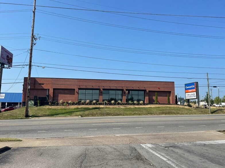 More Photos Of 1717-1719 Gallatin Rd, Madison Freestanding For Lease