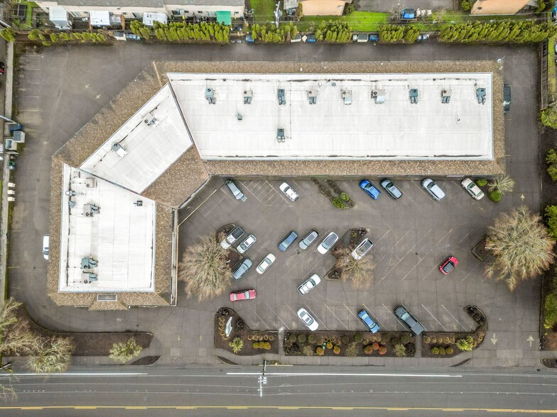 More Photos Of 919-935 NW Circle Blvd, Corvallis Storefront For Lease