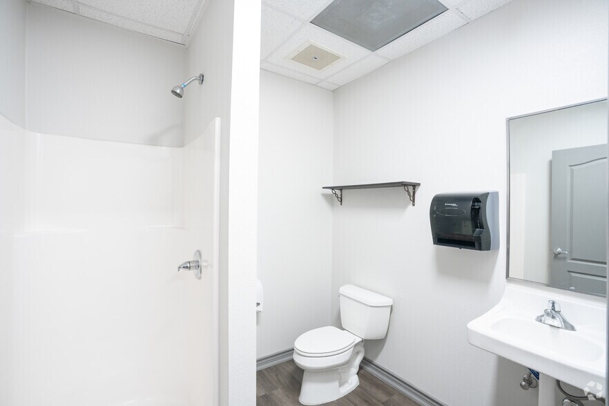 More Photos Of 4151 Jaime Zapata Memorial Hwy, Laredo Medical For Lease