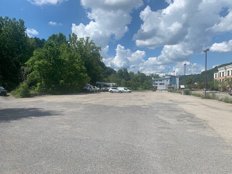 More Photos Of 1901 Bryant, Morgantown Land For Sale