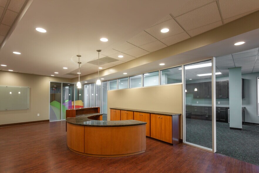 More Photos Of 940 Golf House Rd W, Whitsett Office For Lease