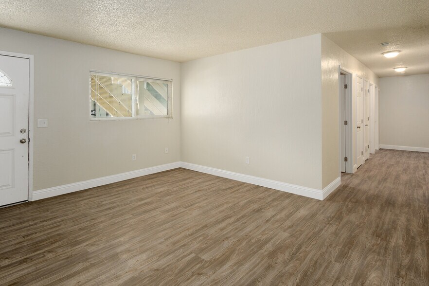 More Photos Of 447 W 7th St, Chico Apartments For Sale