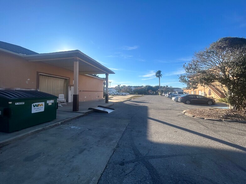 More Photos Of 101 Mattie M Kelly Blvd, Destin Light Distribution For Lease