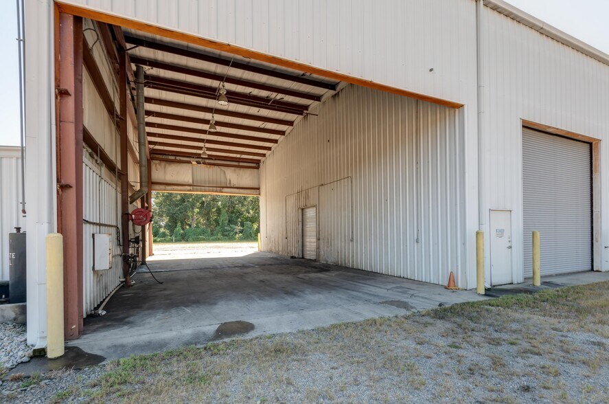More Photos Of 1830 Athens Hwy, Gainesville Truck Terminal For Lease