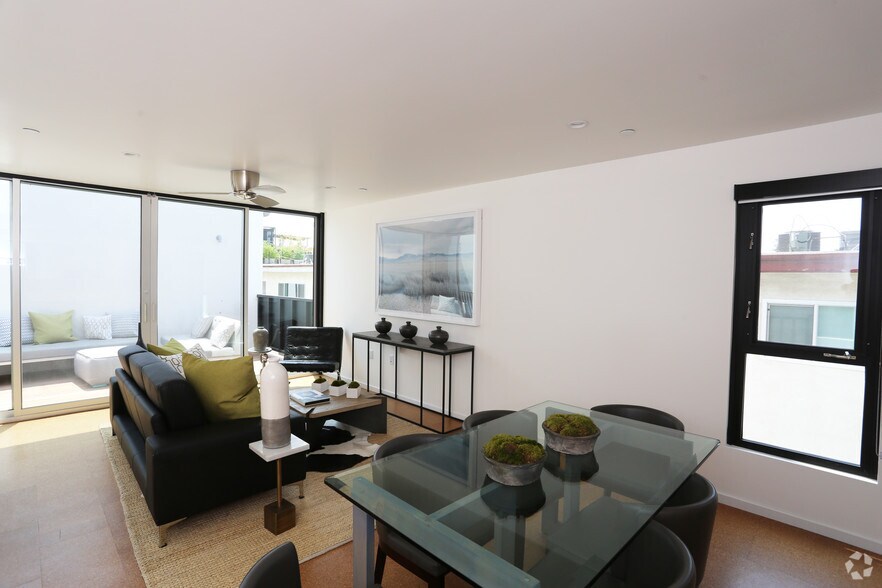 More Photos Of 8350-8358 Santa Monica Blvd, West Hollywood Apartments For Lease