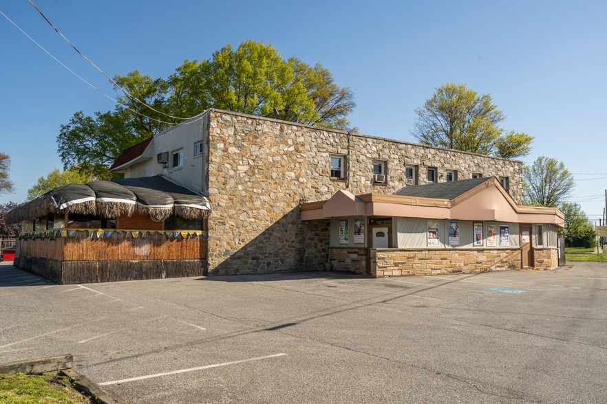 Primary Photo Of 1006 MacDade Blvd, Folsom Restaurant For Sale