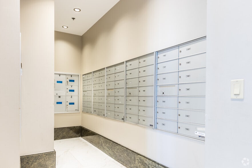 More Photos Of 9155 S Dadeland Blvd, Miami Unknown For Lease