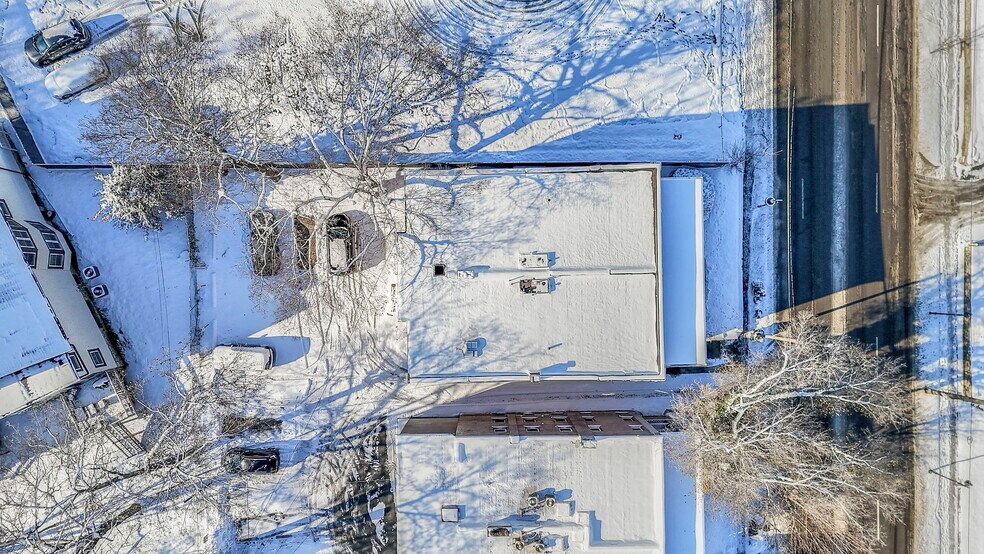 More Photos Of 1017 W 39th St, Kansas City Apartments For Sale