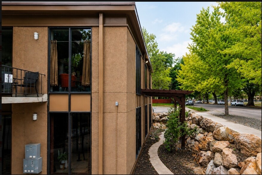 More Photos Of 707 24th St, Ogden Medical For Lease