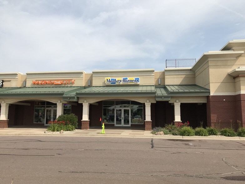 More Photos Of 4801-4831 S Louise Ave, Sioux Falls General Retail For Lease